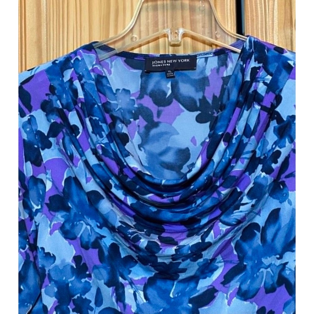 Womens XLg Jones New York Cowl Neck Blue Floral Top EUC - Picture 3 of 5